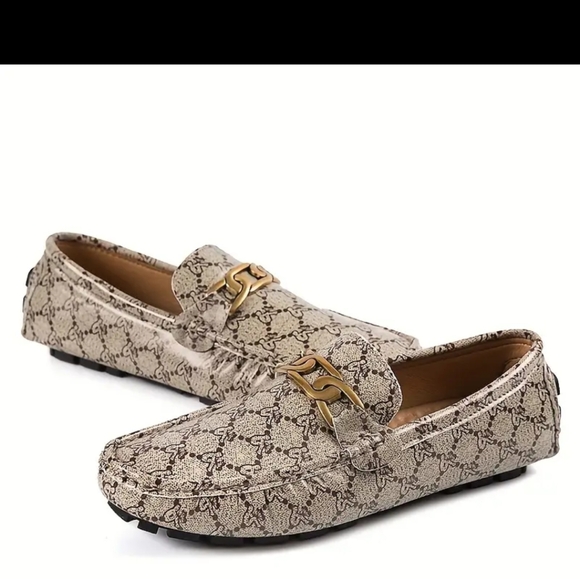 Like New - Mens Designer Inspired Loafers - Picture 2 of 4